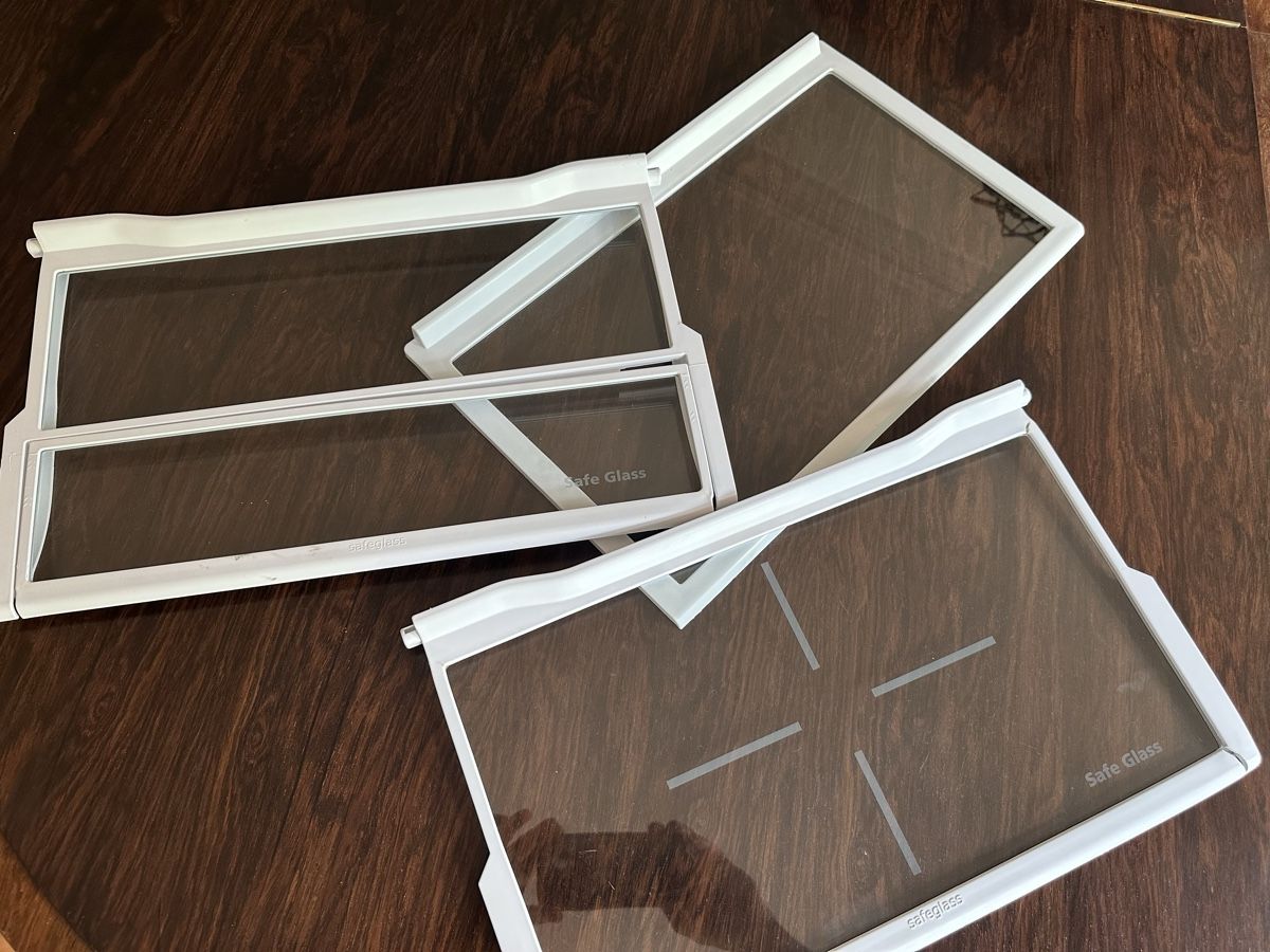 Bauknecht Kühlschrank: Tablettes intérieures pour frigo Bauknecht – Gebraucht aus Russin von applenic 1