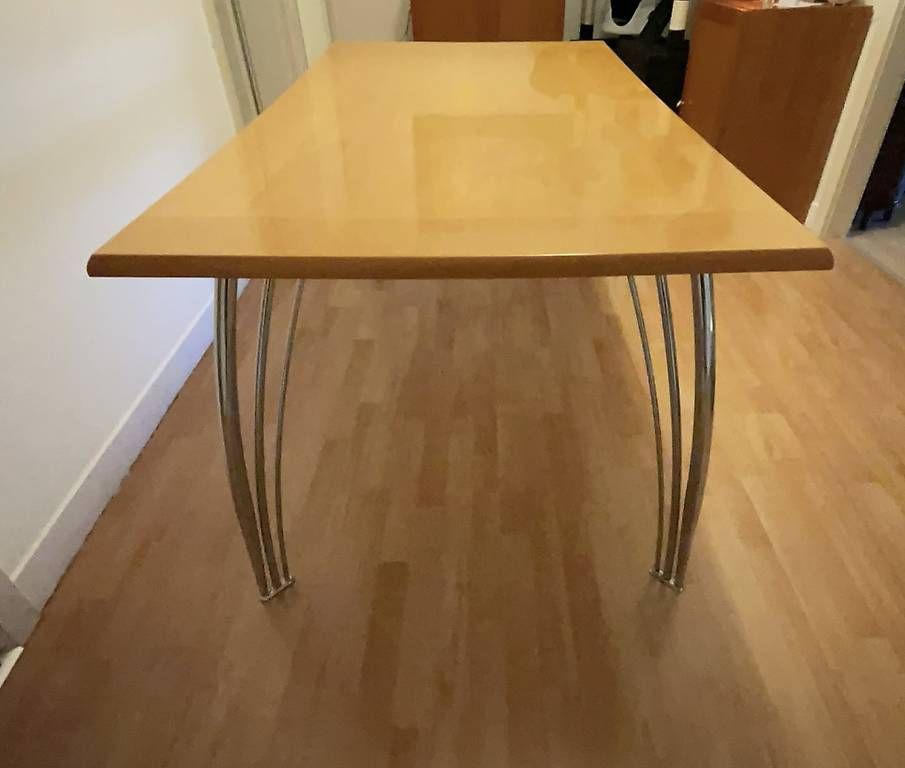 Tavoli: Table + 4 chaises  – Usato da Fontenais venduto da Batch07 1