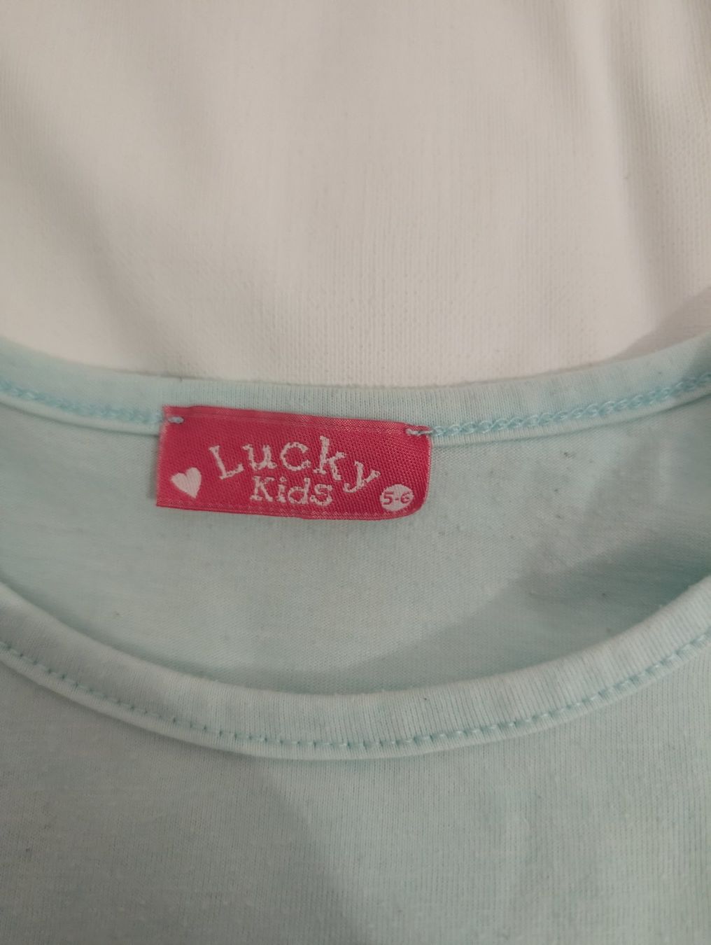 Camicette, T-shirt & Top: zwei Mädchen T-Shirt mit Zotteli – Usato da Buchs ZH venduto da nudle10 1