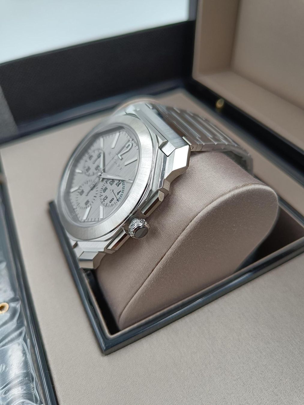Bulgari Orologi: BVLGARI "OCTO FINISSIMO CHRONOGRAPH GMT" 43 MM – Nuovo (secondo la descrizione) da Luzern venduto da EdiGem 3