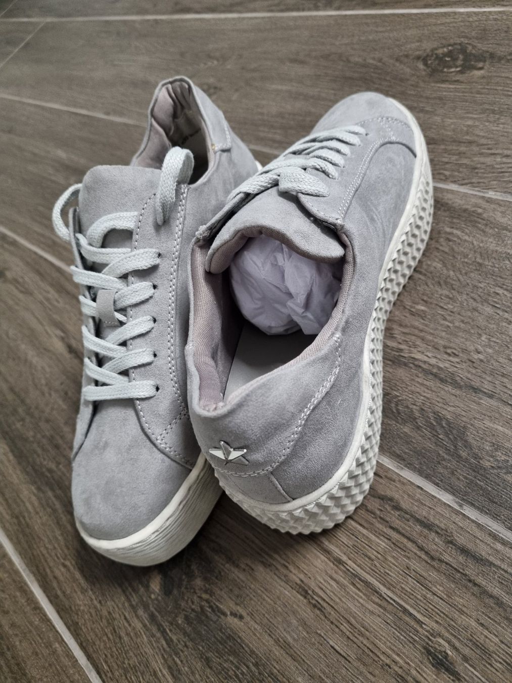 Graceland Scarpe da donna: Moderner neuer Sneaker von Graceland, Gr. 37 – Nuovo e nell'imballaggio originale da Wiesendangen venduto da kauftipp 1