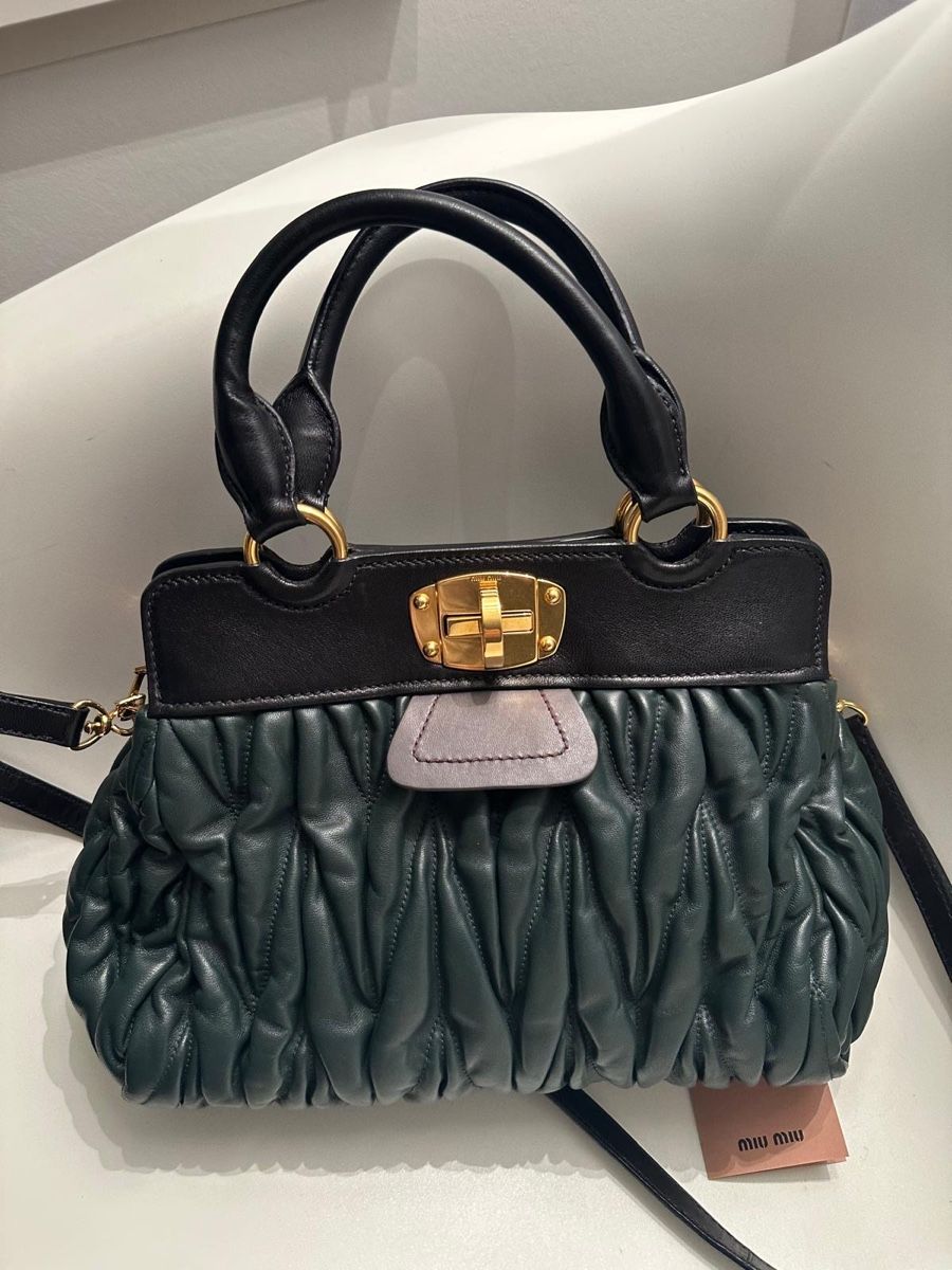 Miu Miu Borse da donna: Miu Miu Handtasche – Nuovo (secondo la descrizione) da Binningen venduto da Yuliya15 2