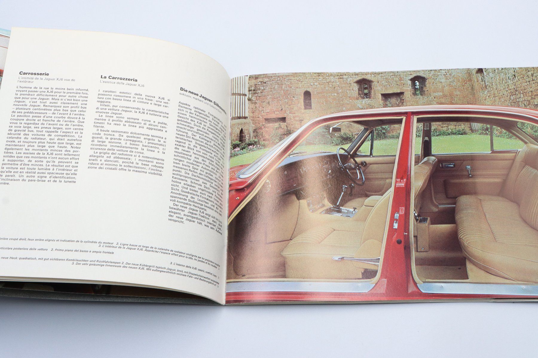 Jaguar Dokumente: Jaguar XJ6 1969 Prospekt – Gebraucht aus Bühl b.Aarberg von Collectorpassions 3