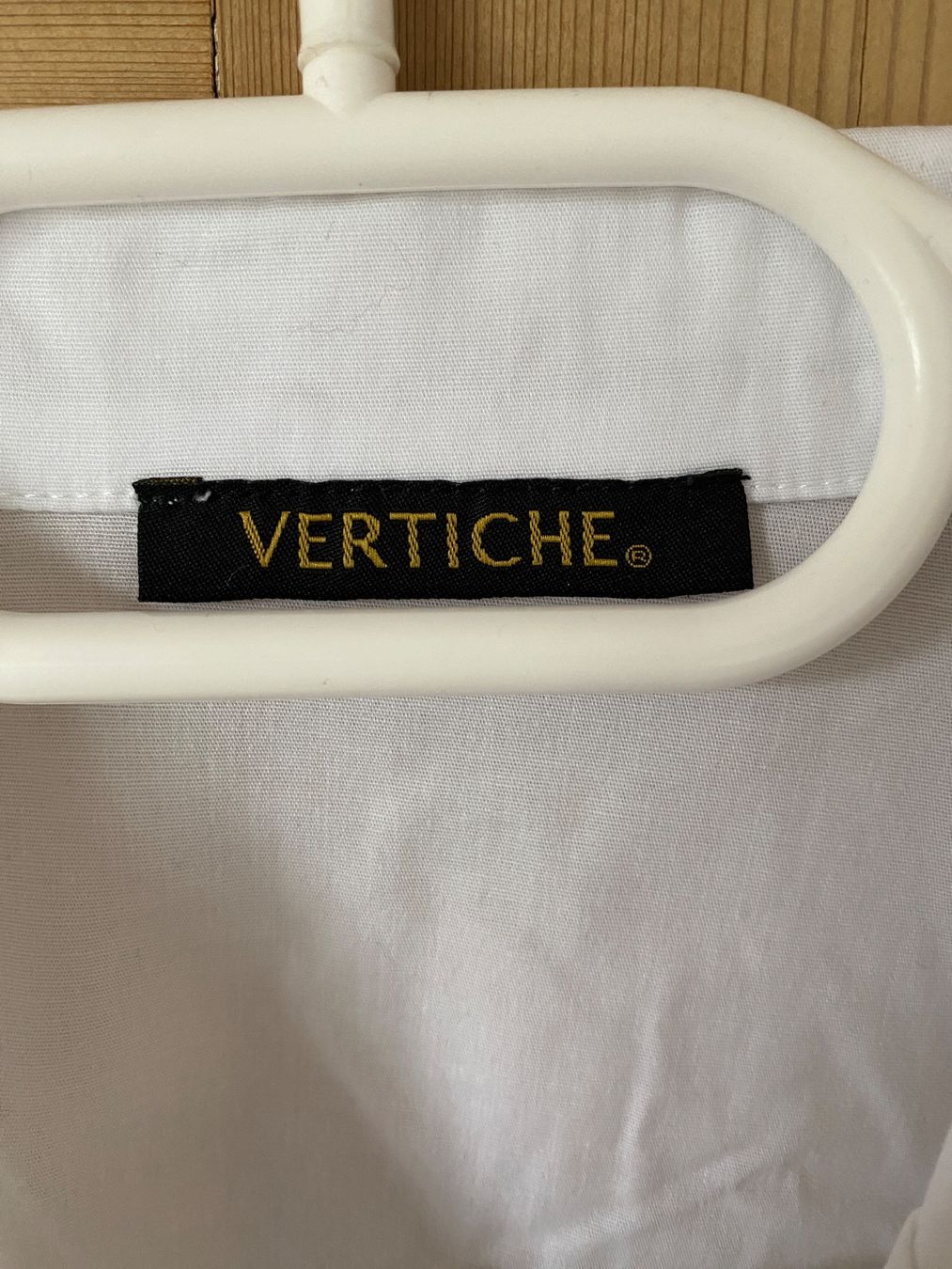 Camicette: Damen Bluse Weiss kurz Grösse S – Usato da Balgach venduto da liv_s9xj 1