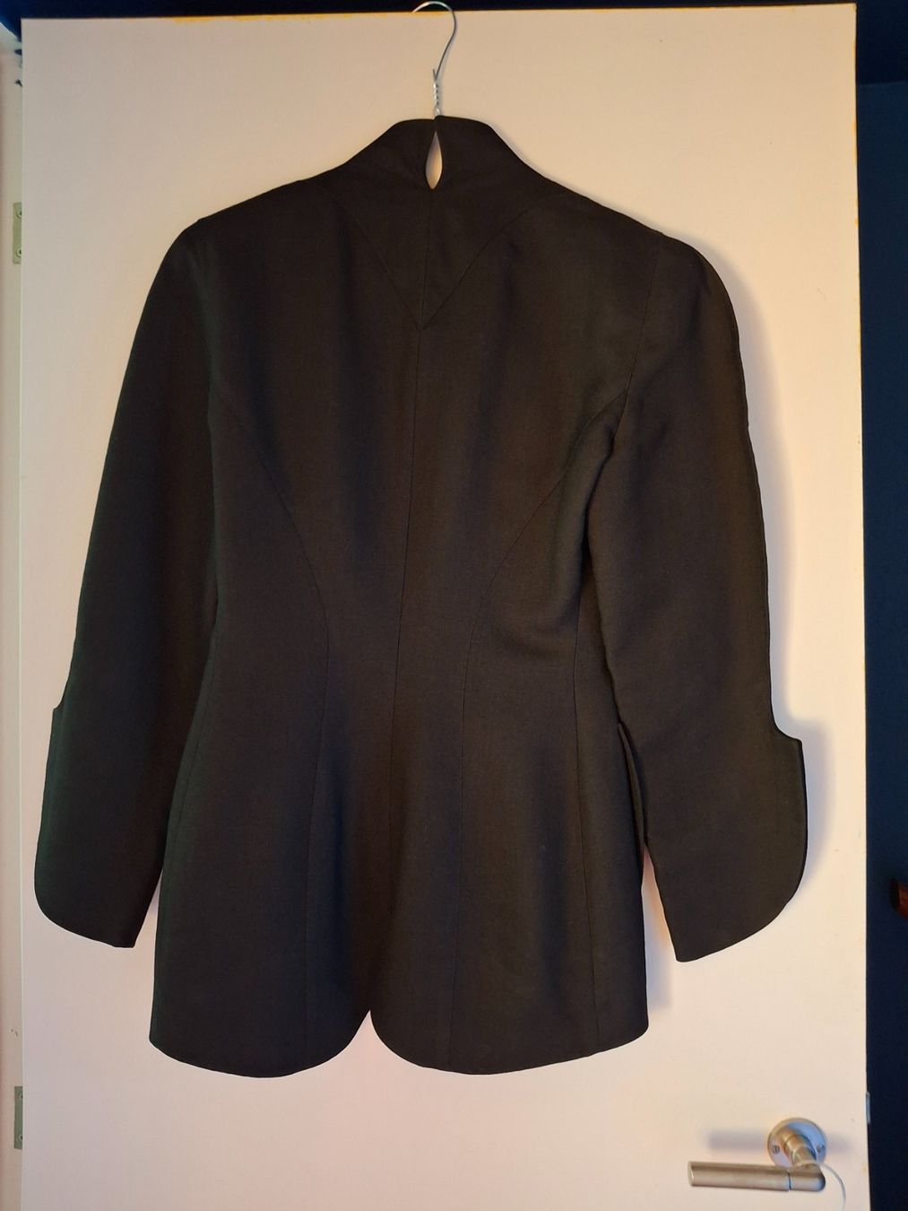 Mugler Ensembles & Tailleurs: Tailleur Thierry MUGLER – Neuf (Voir description) à Troinex par cor_v65r 1