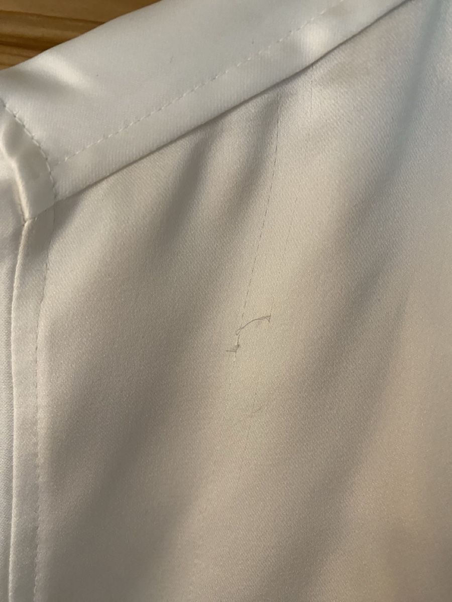 H&M Camicette: Bluse, oversize, festlich mit leichtem glanz – Usato da Eiken venduto da jessycat01 4