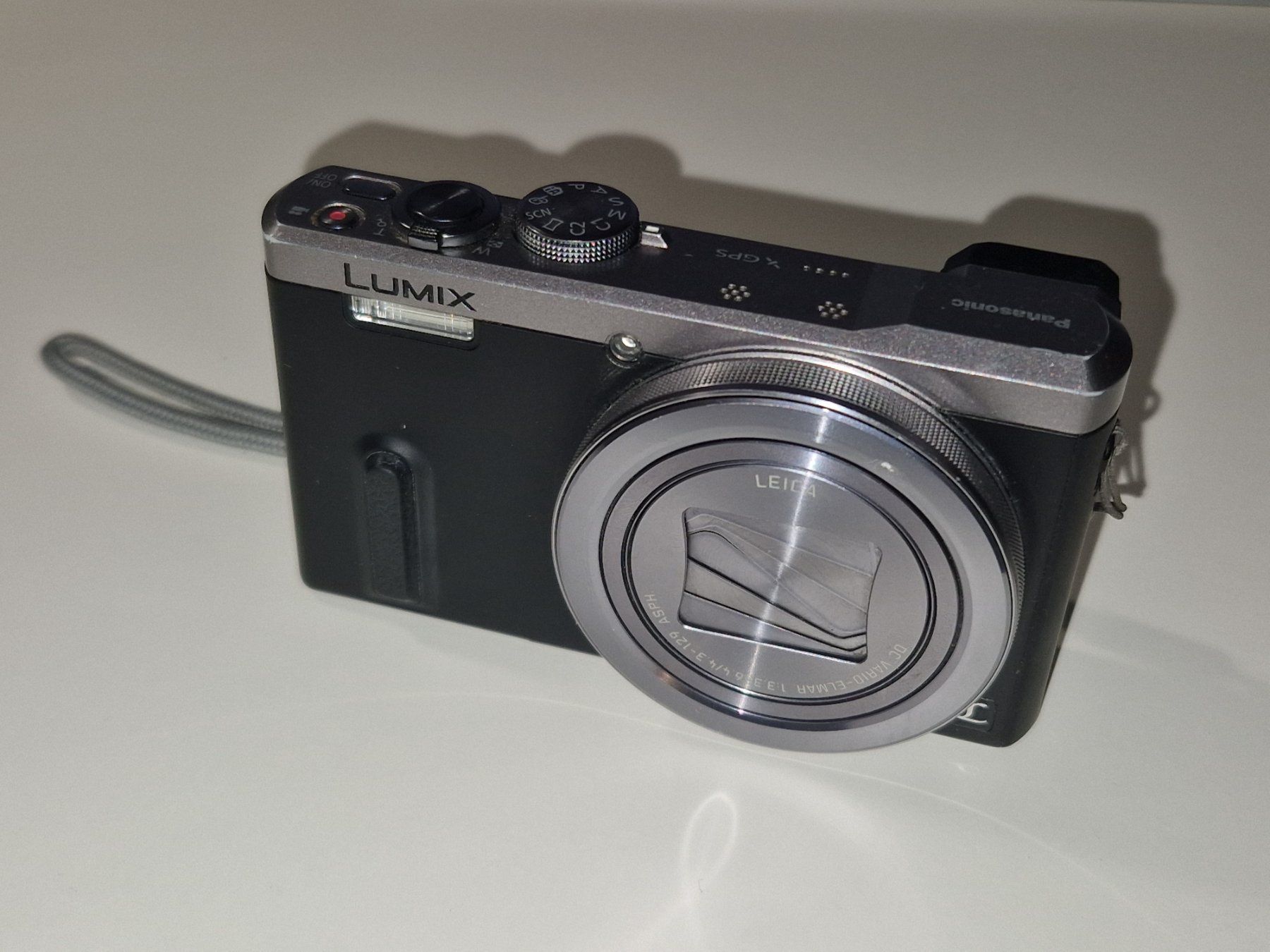 Panasonic Fotocamera: Panasonic Lumix DMC-TZ61 kompakte Digitalkamera – Nuovo (secondo la descrizione) da Grosshöchstetten venduto da Marcwue