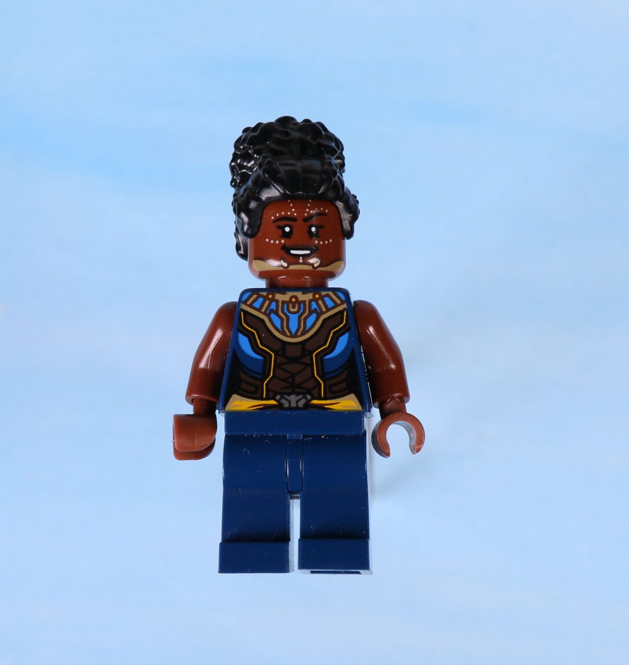 Lego Giocattoli: LEGO Marvel Minifigur Shuri - Dark Blue Top – Usato da Hettlingen venduto da Scholi99