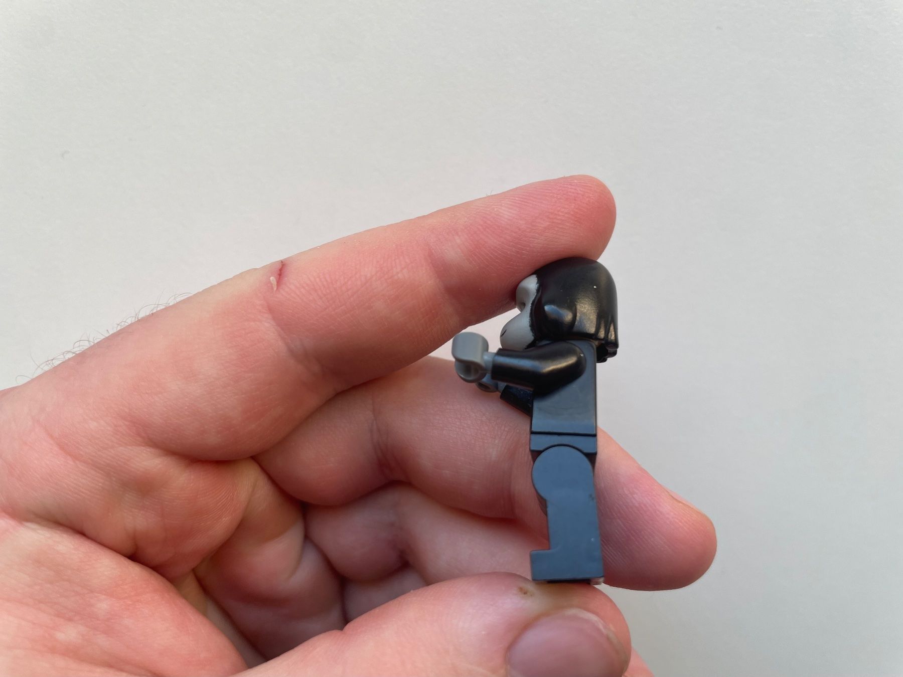 Lego Kit di costruzioni: Lego Minifigure Series 3 - Gorilla Suit Guy – Usato da Walenstadt venduto da GreenGoblin 5