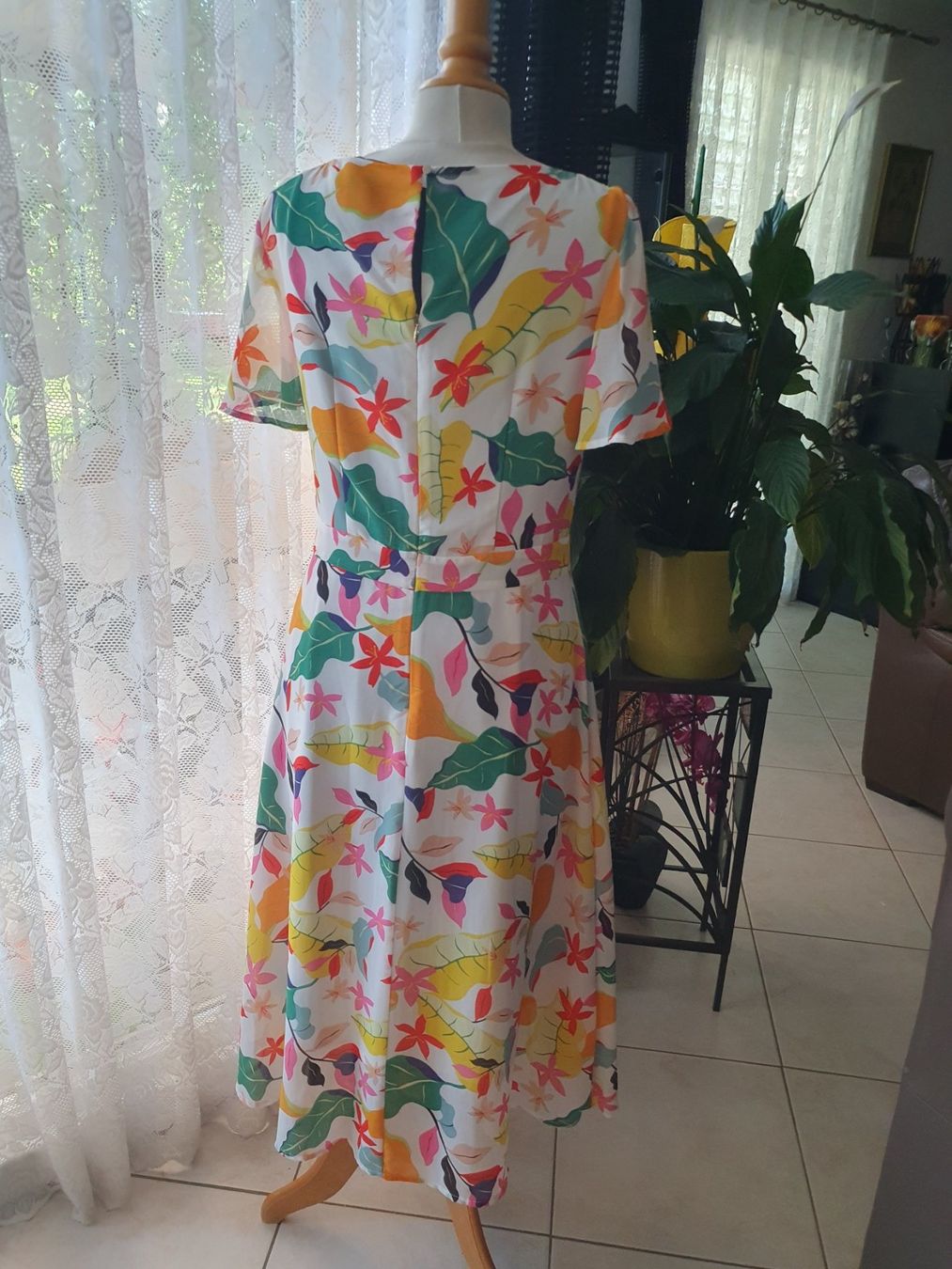 Esprit Robes: Robe ESPRIT D40 – Neuf (Voir description) à St-Triphon par Jldr0 2