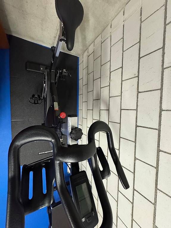 Vélos d'appartement: Schwinn AC Performance Plus  – D'occasion à Einsiedeln par claudia0503 2
