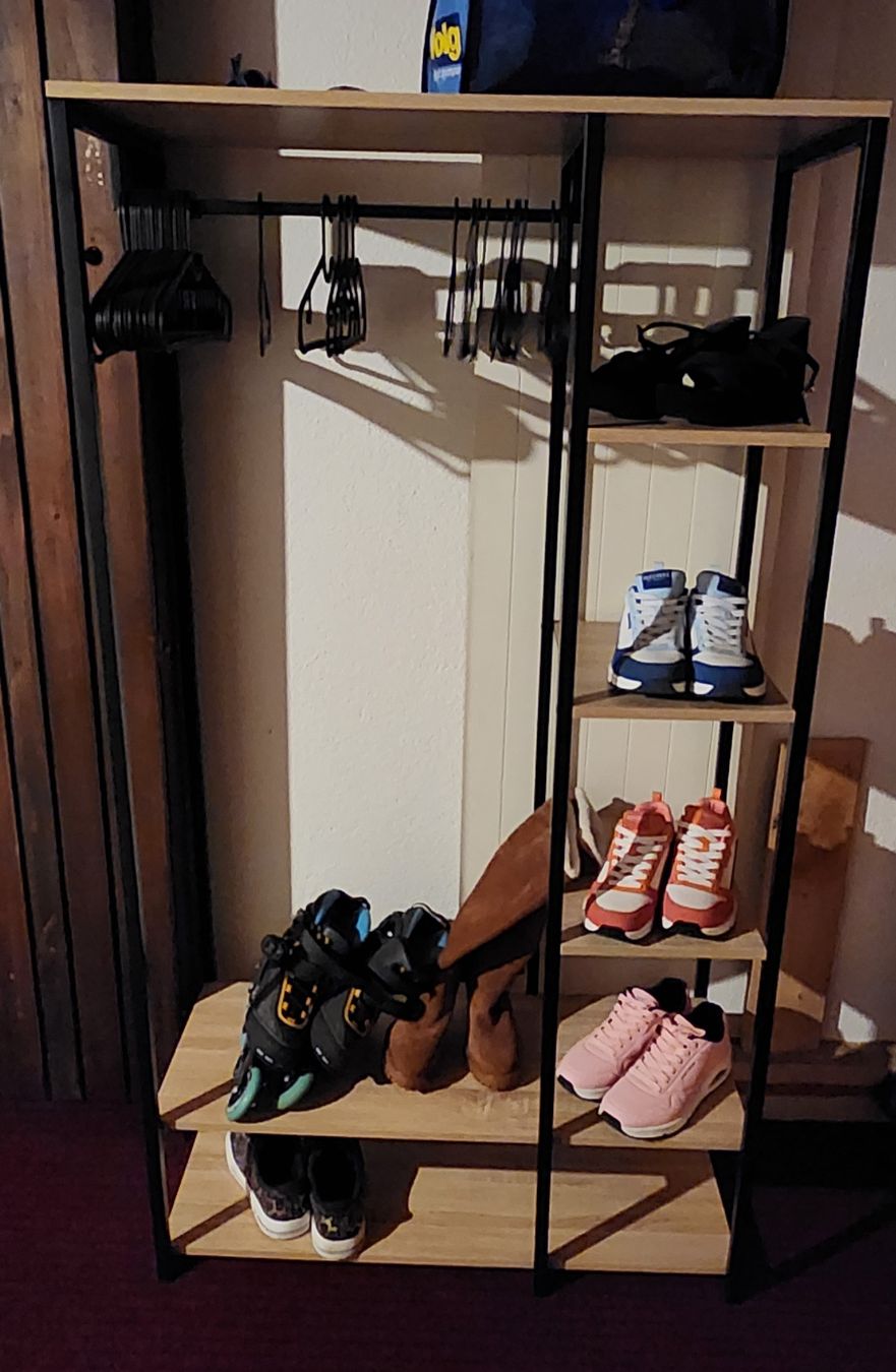 Guardaroba: Offener Kleiderschrank – Usato da Bonfol venduto da mai_p9rx