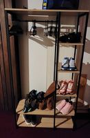 Offener Kleiderschrank