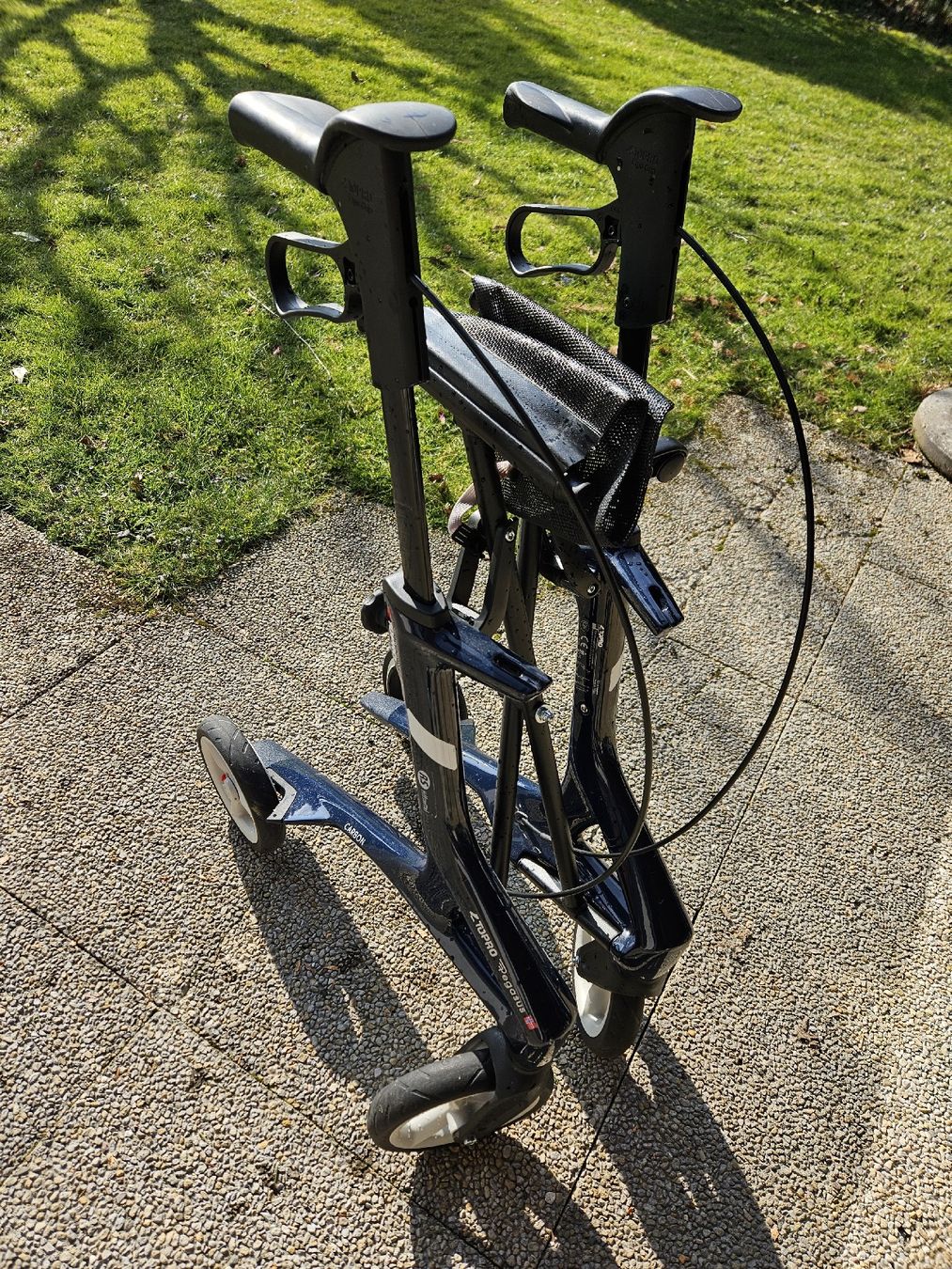 Ausili per la deambulazione: TOPPRO ROLLATOR Pegasus Carbon mit Zubehör! – Nuovo (secondo la descrizione) da Langendorf venduto da Apricot1 3