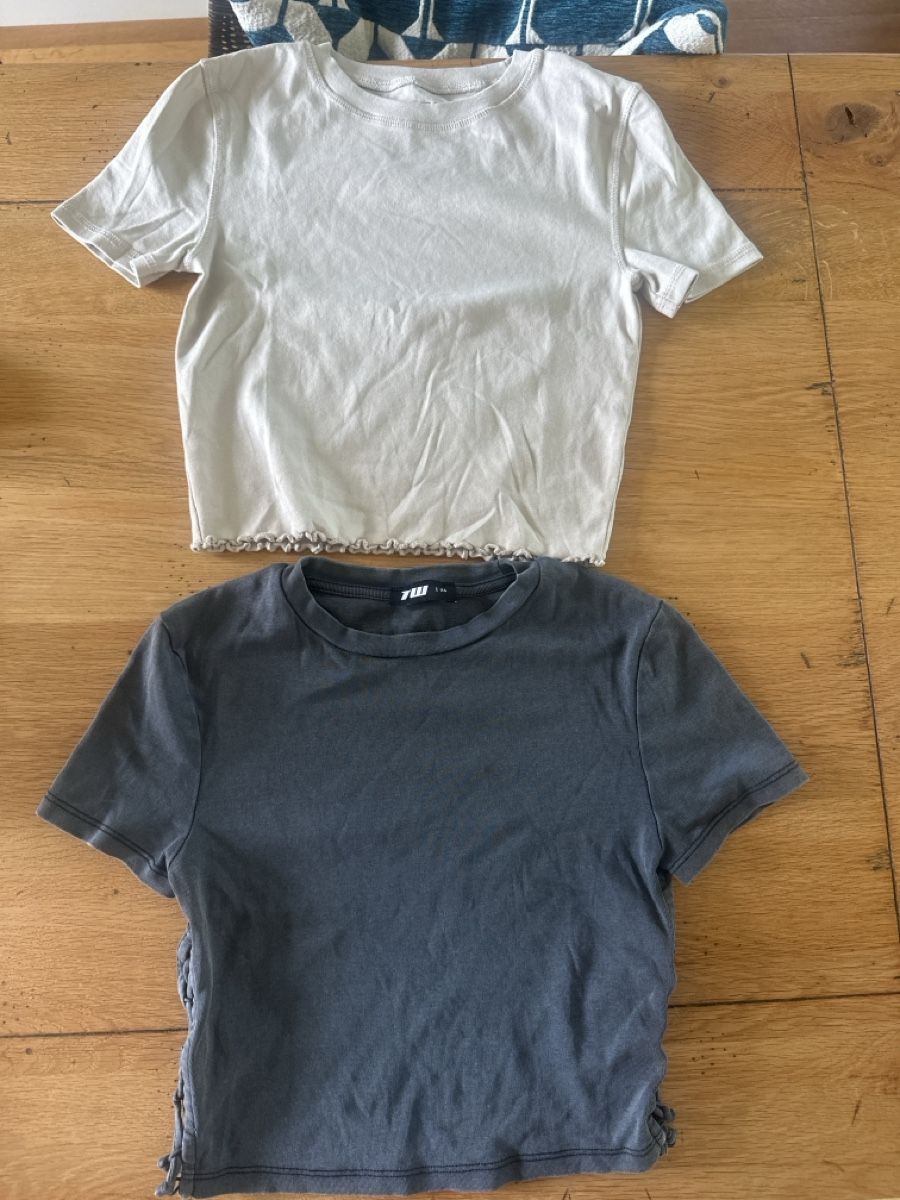 T-shirt: TW und NewYorker Tops – Usato da Auenstein venduto da Crufi 2