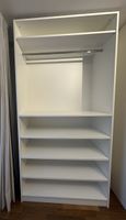 Grosser Kleiderschrank ohne Fronten