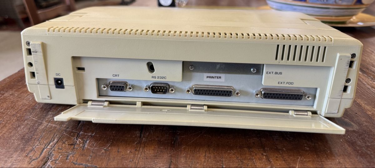 Notebook: EPSON Laptop – Difettoso da Zuzwil SG venduto da Pomy