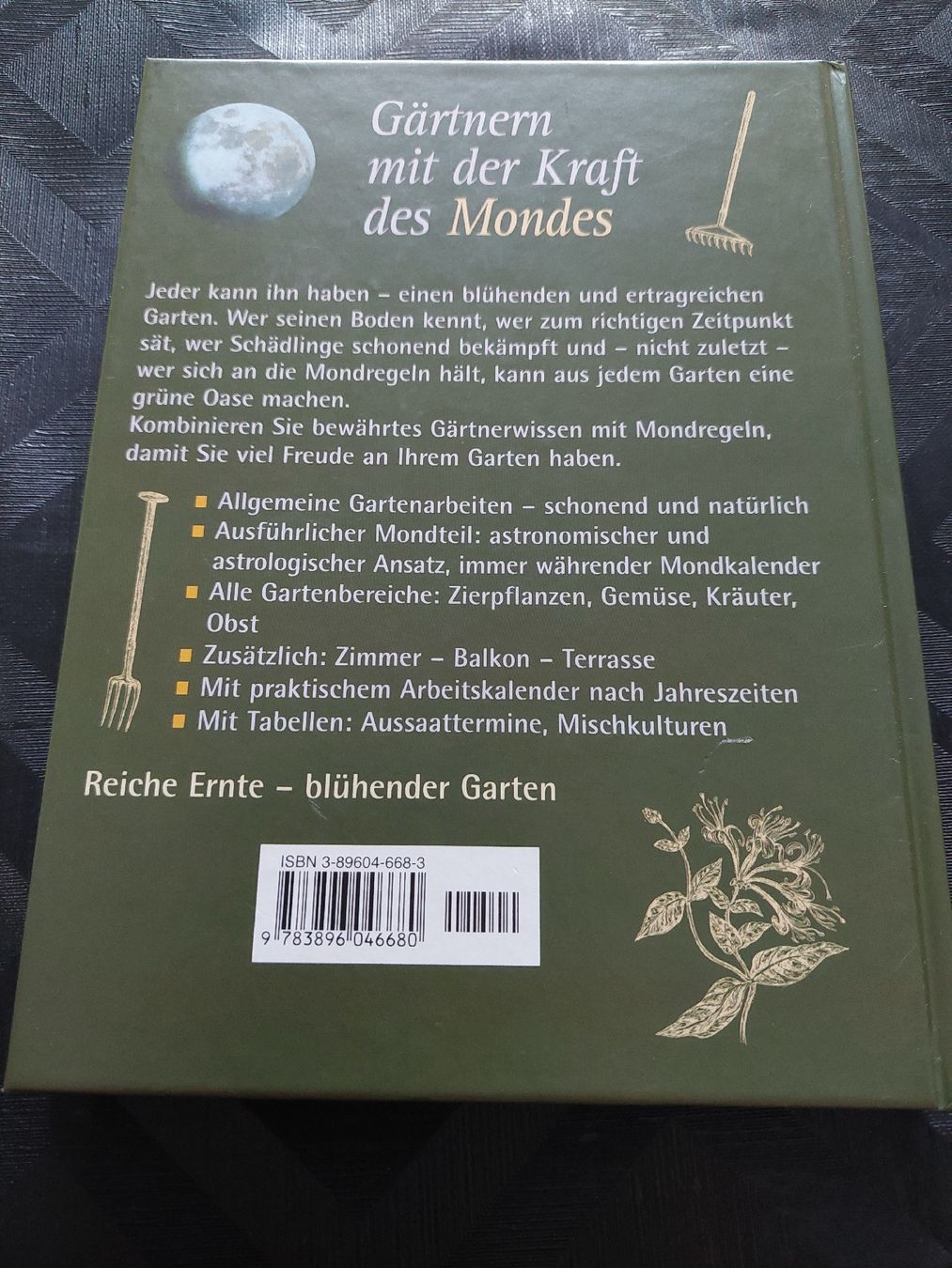 Libri: Gärtnern mit der Kraft des Mordes – Usato da Zetzwil venduto da lanst08 1