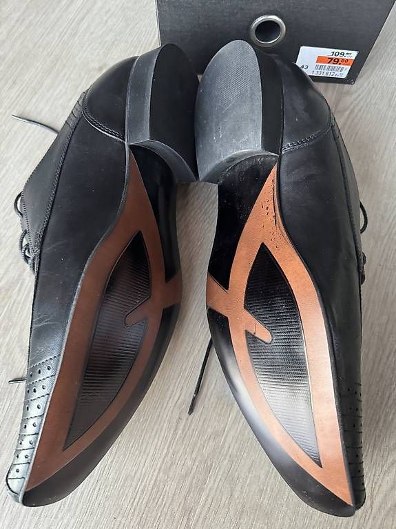 Scarpe da uomo: Varese taille 43 – Usato da Vicques venduto da JU_2824 4