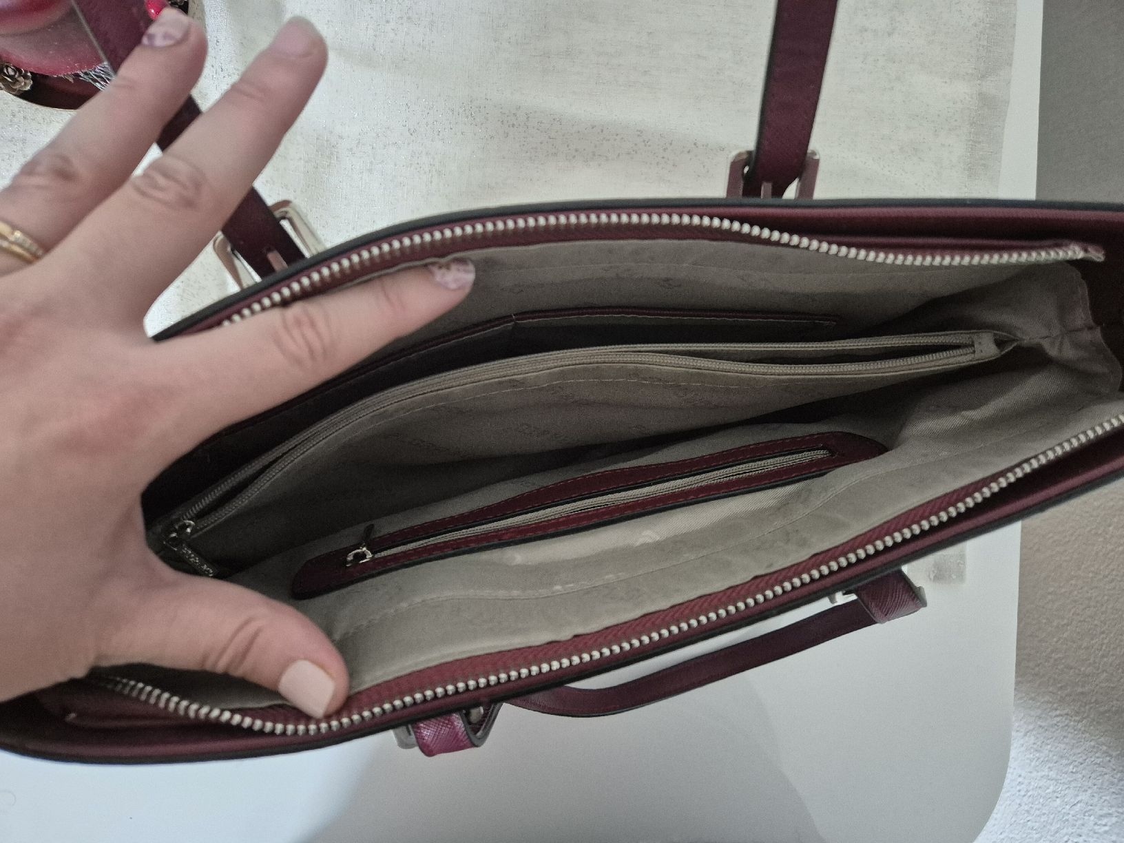 Borse da donna: Stylish Flora&Co Burgundy Bag – Nuovo (secondo la descrizione) da Basel venduto da Elena_02 2
