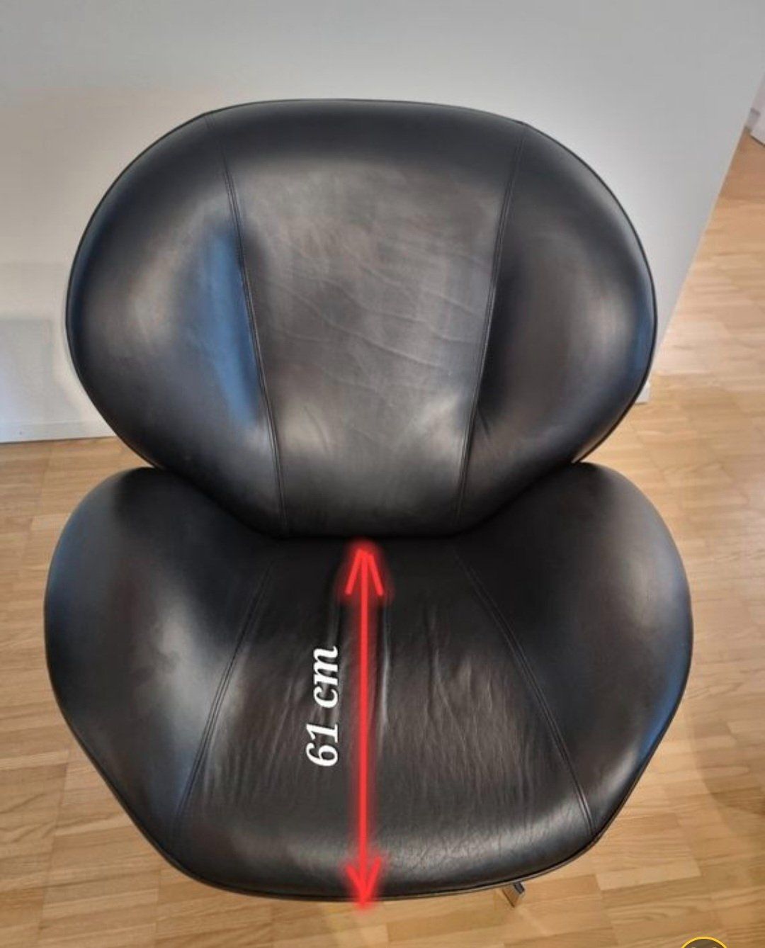 Ligne Roset Poltrone: LIGNE ROSET Sessel mit Hocker – Usato da St. Gallen venduto da CAPYCORP 1
