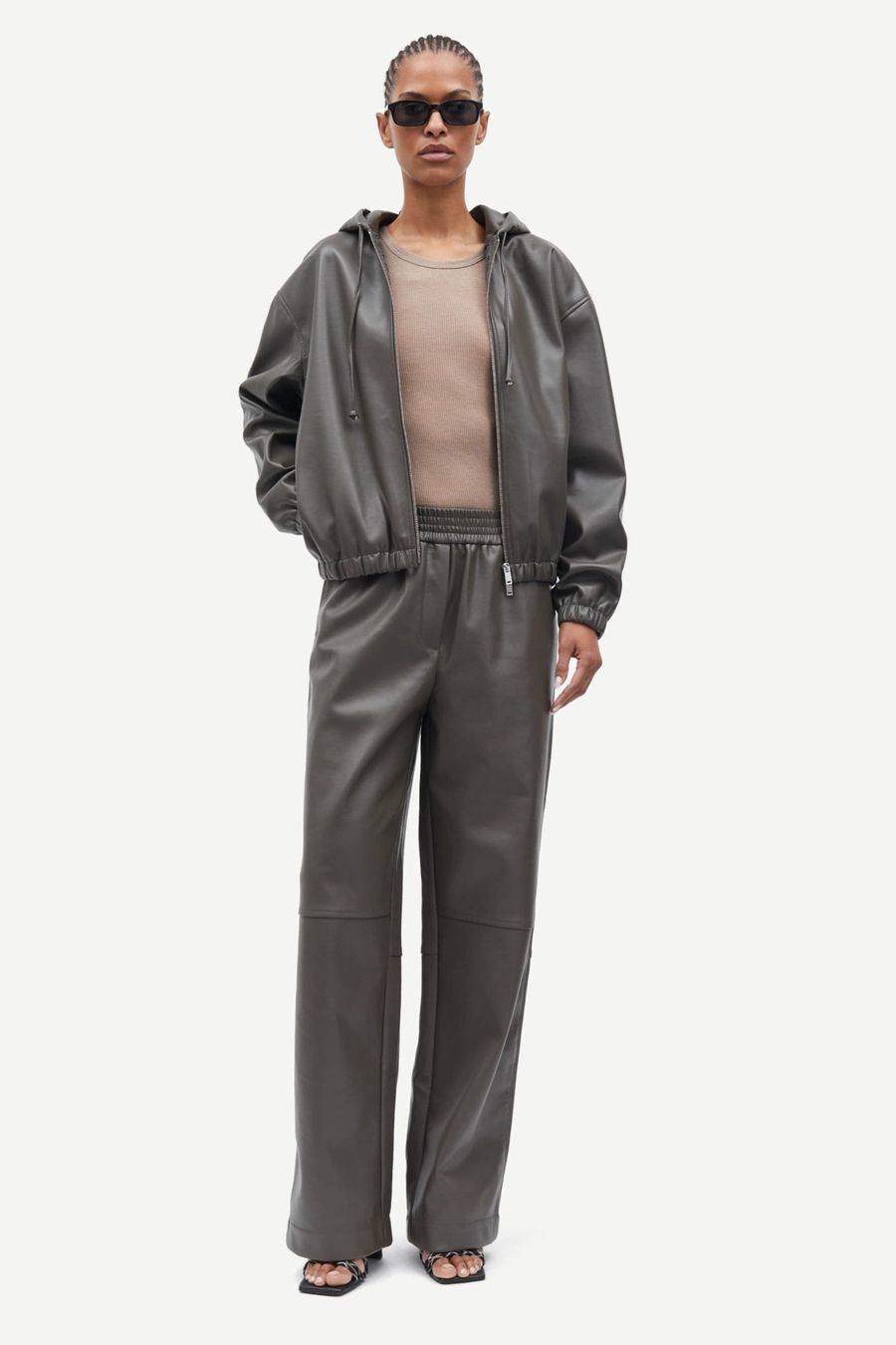 Samsøe Samsøe Pantalons: JUNO - Leather trousers M - beluga €240.00 – D'occasion à Zürich par Linen218