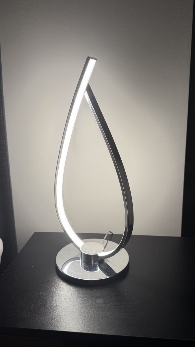 Lampade: Tischlampe modern LED chrom neuwertig 2st  – Usato da Basel venduto da tho_bei 1