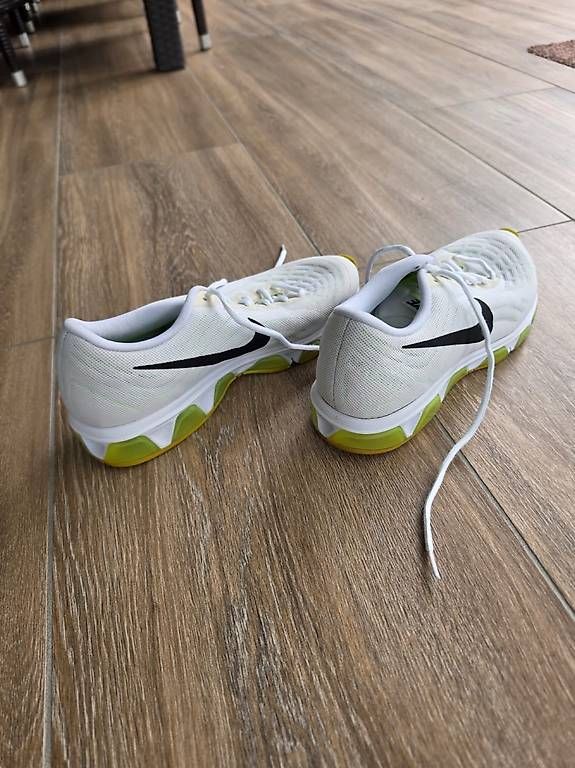 Scarpe da uomo: Nike Schuhe  – Usato da Pfäffikon ZH venduto da gattomatto 1