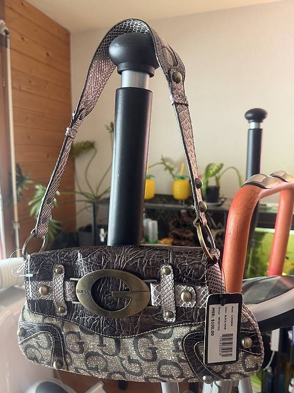 Borse da donna: Sac Guess état neuf – Nuovo e nell'imballaggio originale da torgon venduto da gucci39 2