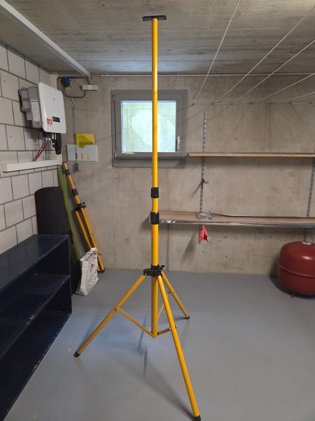 Treppiedi & Teste: Stativ für Scheinwerfer – Usato da Niederlenz venduto da Moki123