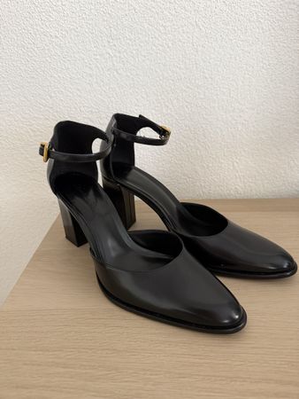 Massimo Dutti Pumps 39