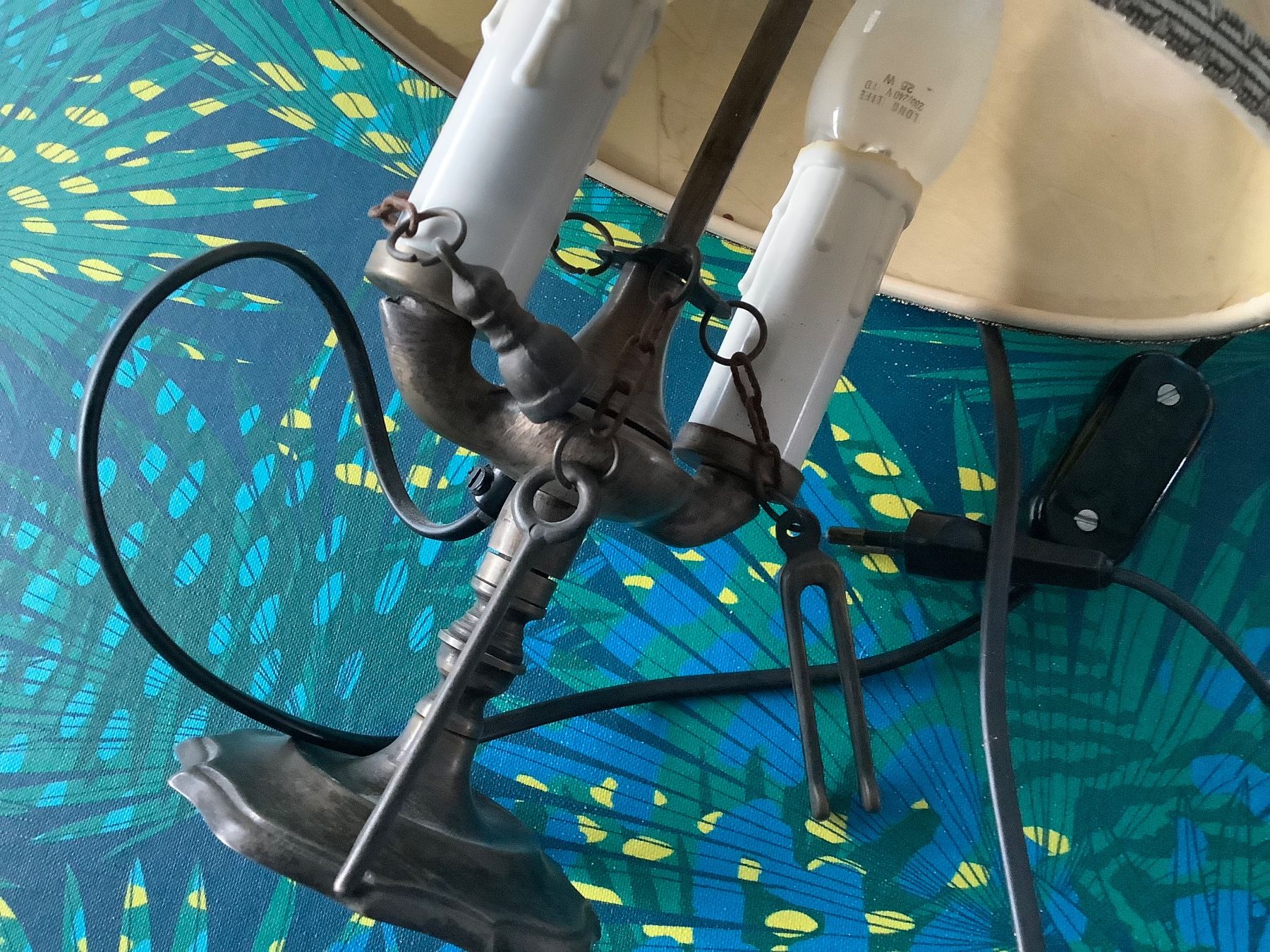 Lampade: petite lampe de table - Fonctionnelle – Usato da Le Lignon venduto da Gwen77 4