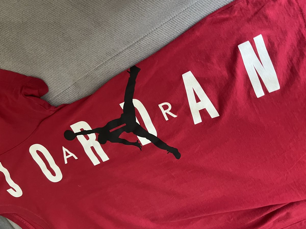 Jordan Camicie, T-shirt & Polo: Jordan Tshirt gr. S, 100% Baumwolle  – Usato da Triesen venduto da bubita 3