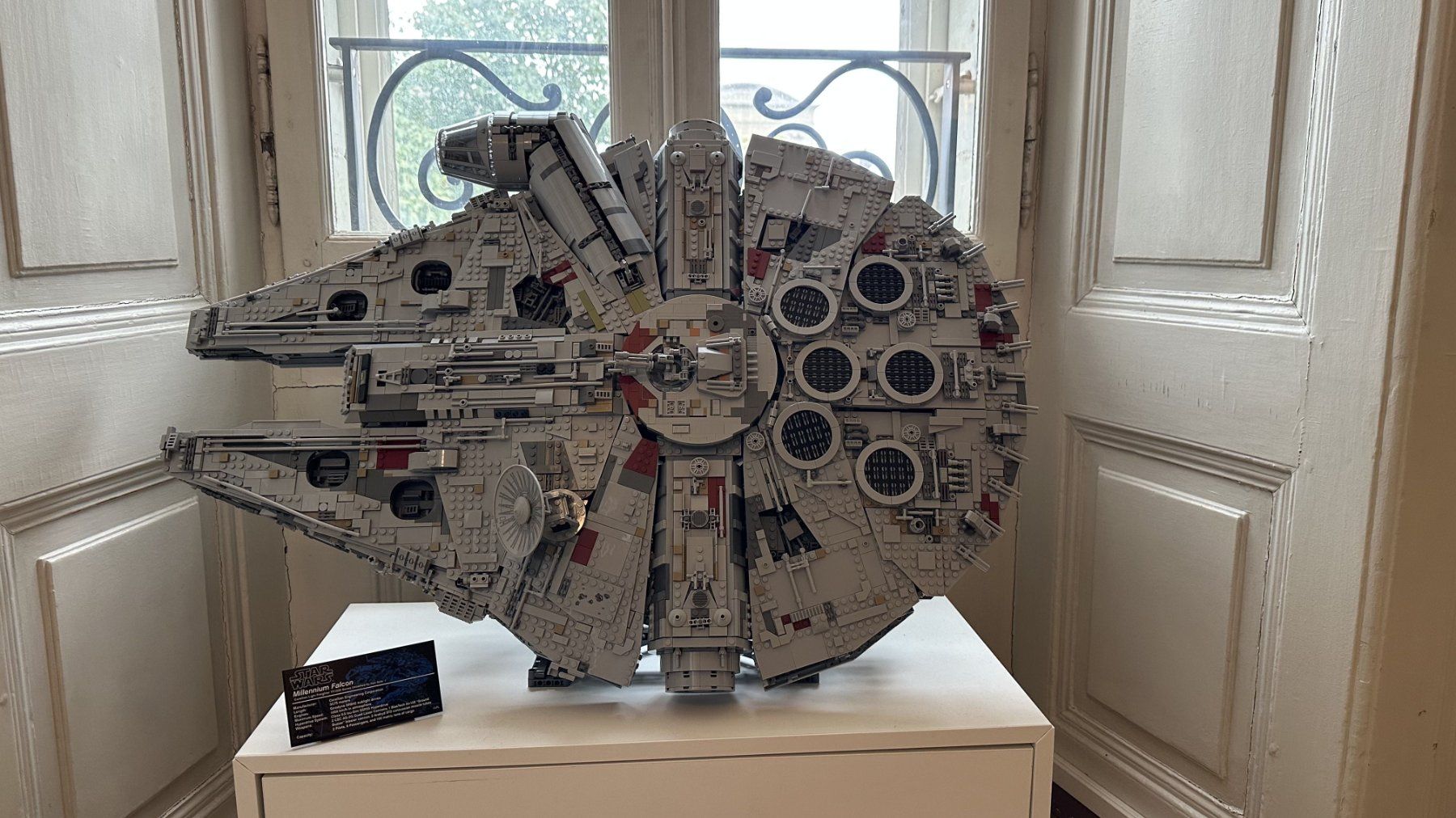 Lego Baukästen: Lego falcon millenium UCS 75192 – Gebraucht aus Fribourg von Raphael-I