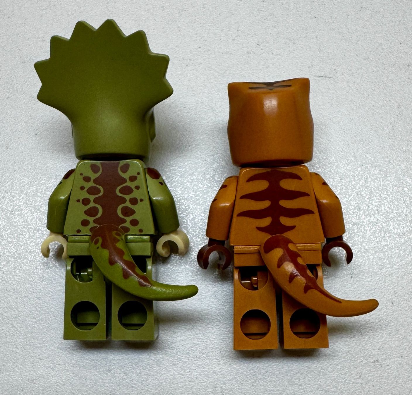 Lego Baukästen: 2 Lego Dinosaurier Minifiguren – Gebraucht aus Rechthalten von hosme_be 1