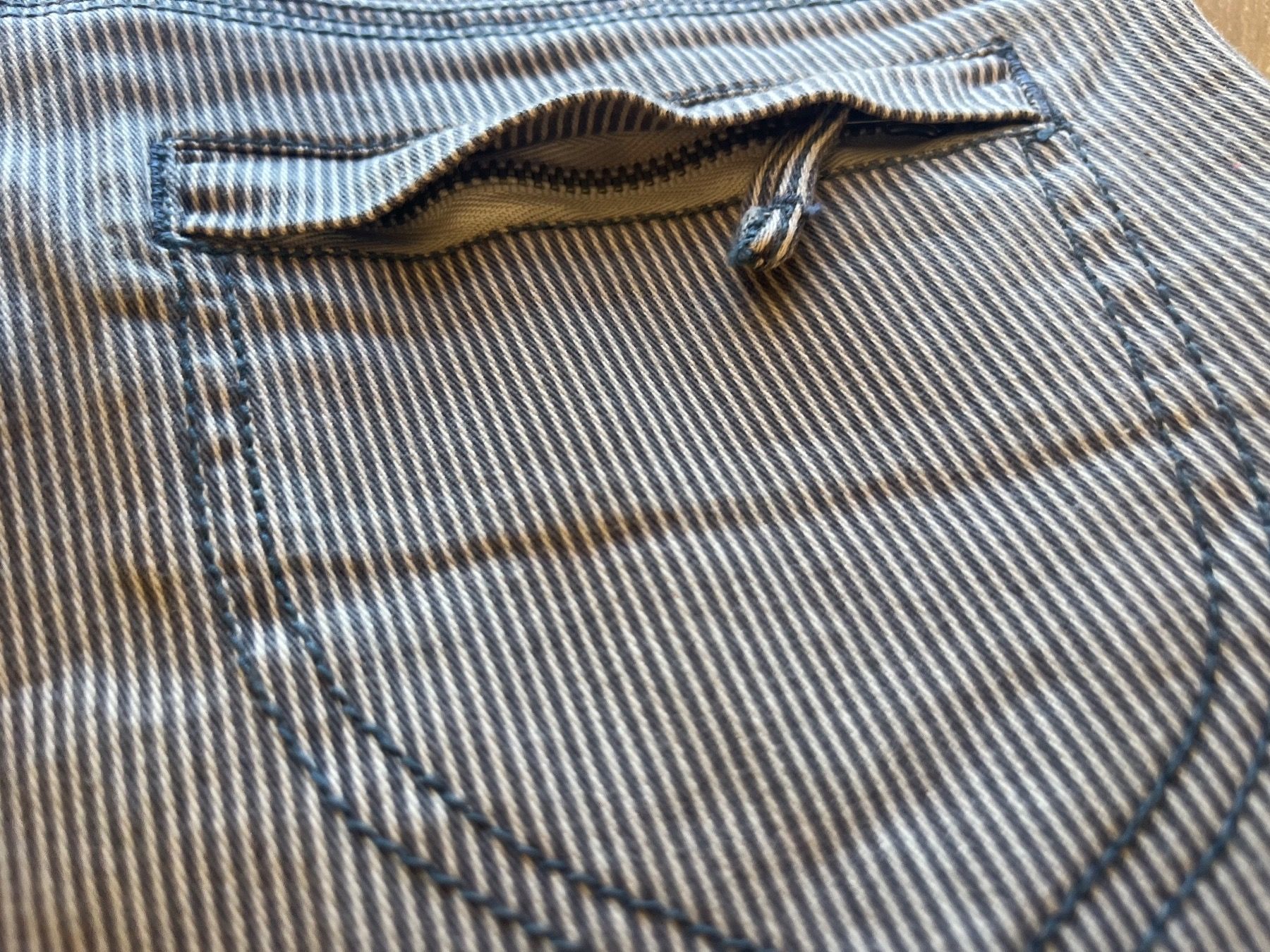Camicette, T-shirt & Top: 152_LaHalle_NEU_LP 40 sfr – Nuovo e nell'imballaggio originale da St-George venduto da elena27 3