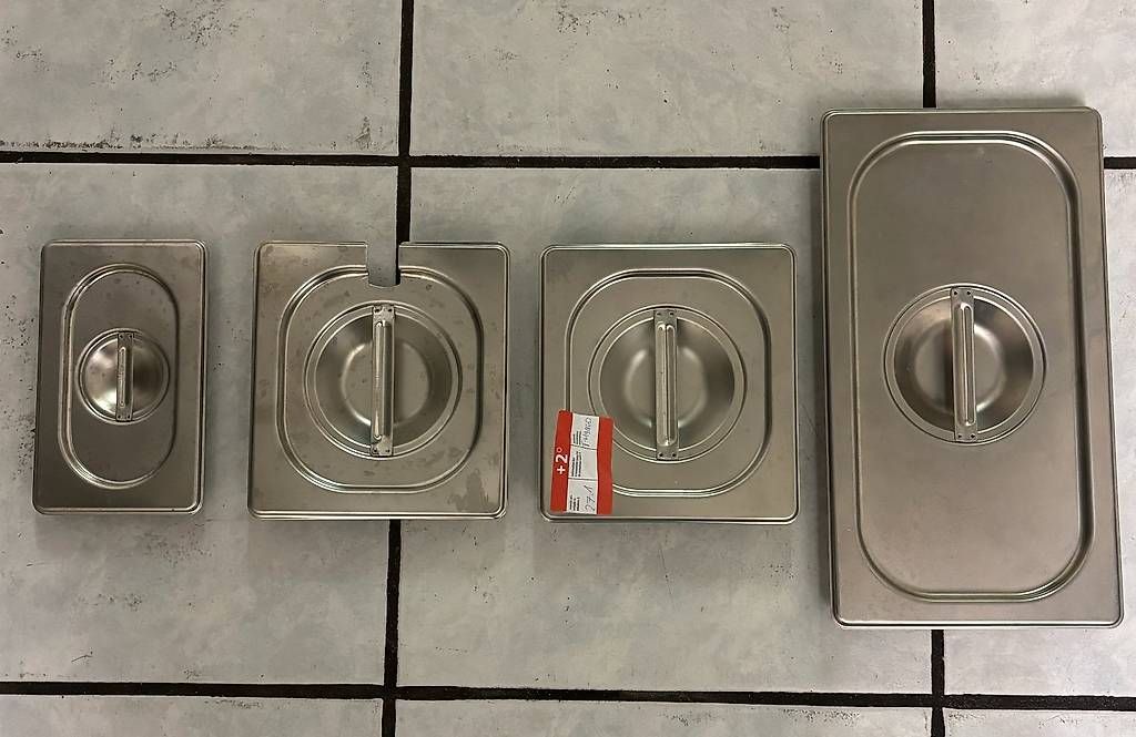 Cuisines complètes: GN Deckel Chromstahl gebraucht – D'occasion à Lantsch/Lenz par rub_k26k