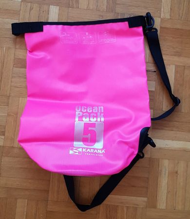 Sac étanche rose Karana Ocean Pack 5 litres - comme neuf