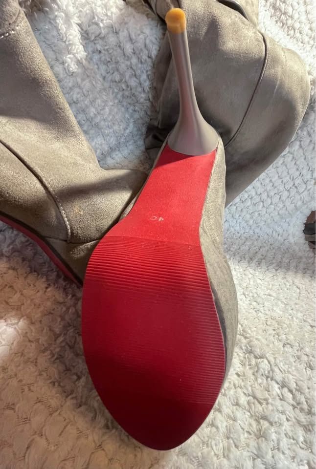 Scarpe da donna: Overknee Stiefel – Usato da Flüelen venduto da Raubkatze-Achilles 3