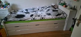 Bett