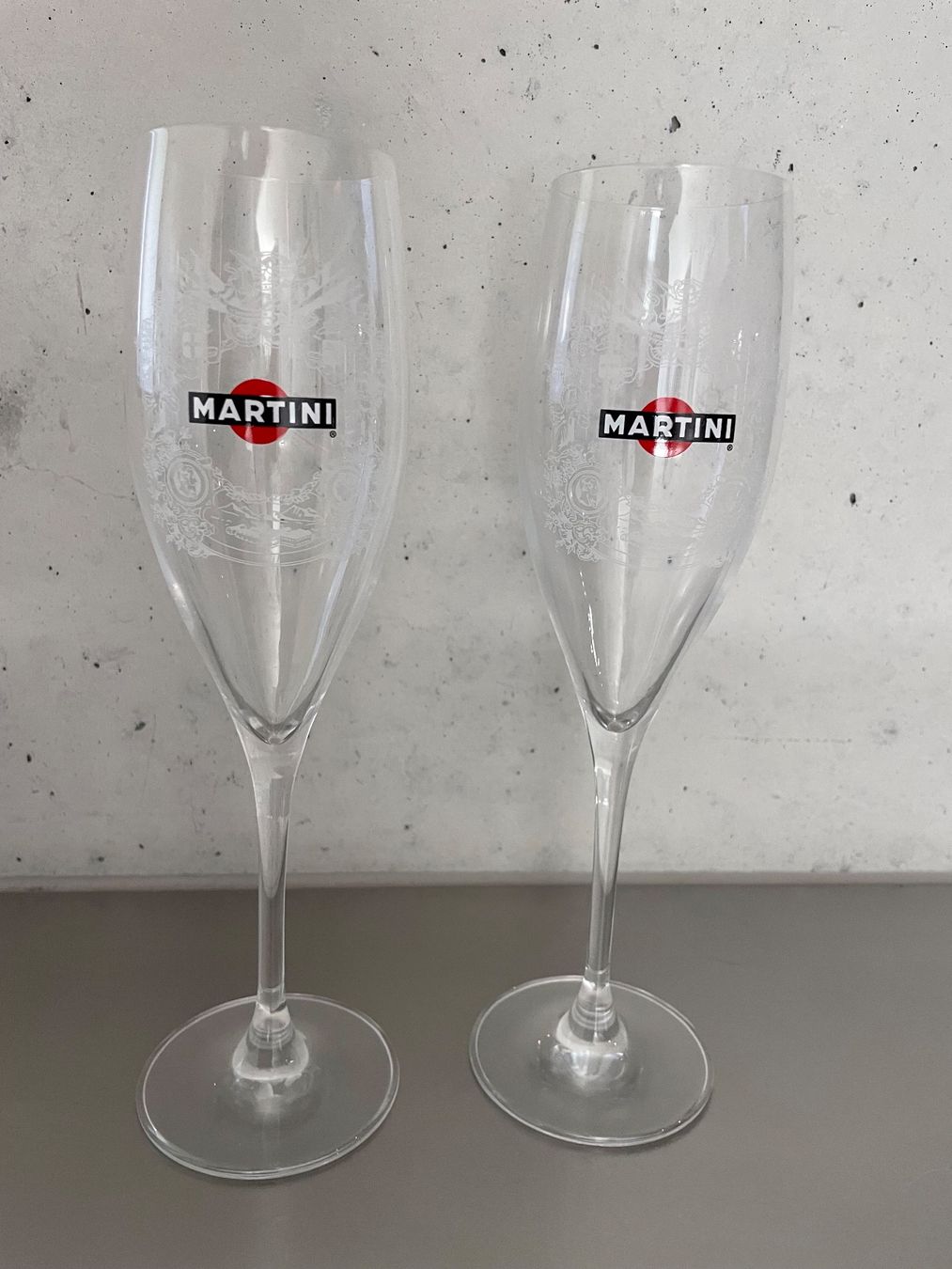 Martini Bicchieri: 6 Stk. Martini Sekt Gläser – Nuovo e nell'imballaggio originale da Sutz venduto da fx05