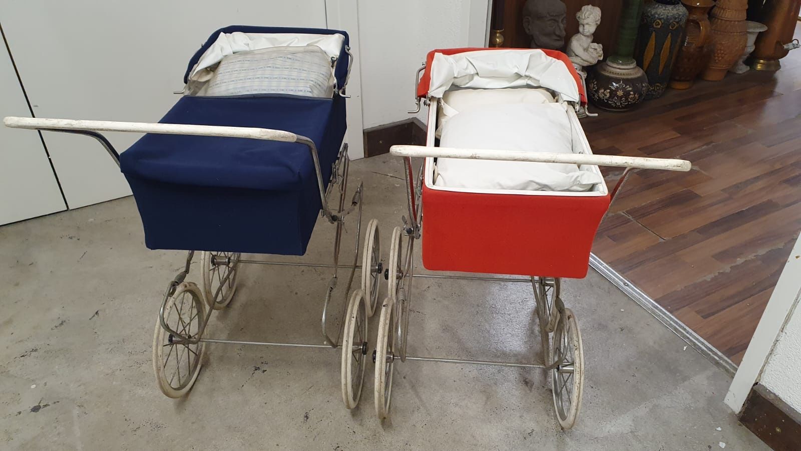 Carrozzine per bambole: PUPPENWAGEN 2 STK. – Usato da Dietikon venduto da brocki-eyra 1