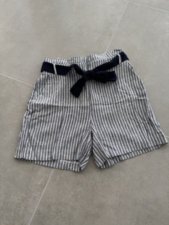 Vila Damen Short Grösse 38 gestreift neuwertig 
