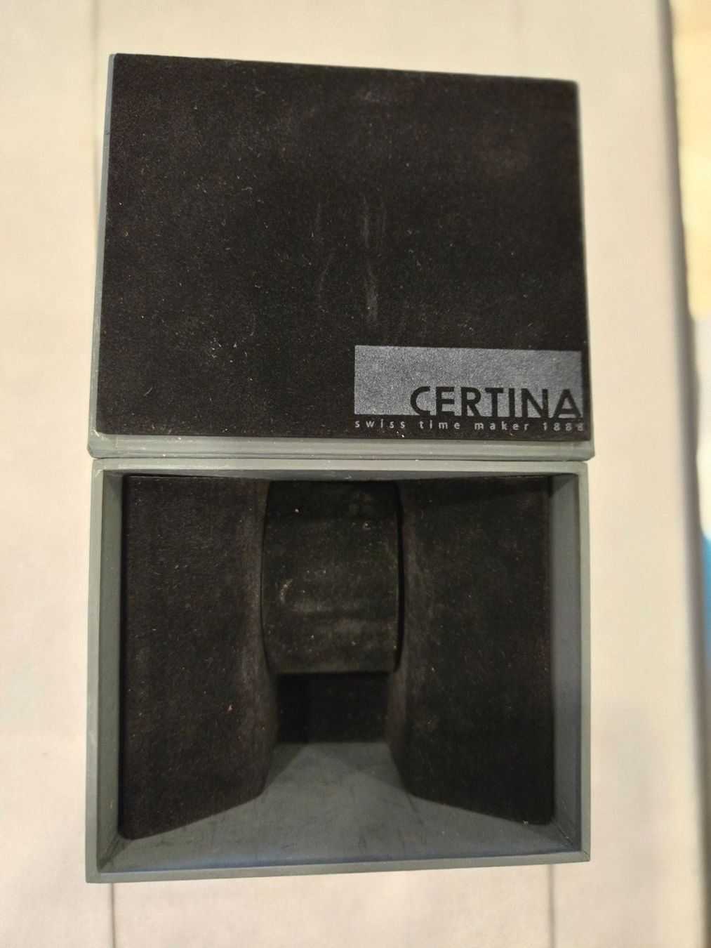 Scatole porta orologi: Certina Uhrenbox – Usato da Chabrey venduto da Horology 1