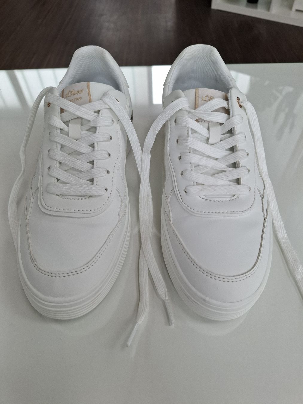 S.Oliver Chaussures femmes: S.Oliver Sneaker Weiss Gr.40 NEU – Neuf (Voir description) à Winterthur par -.S.B.- 1