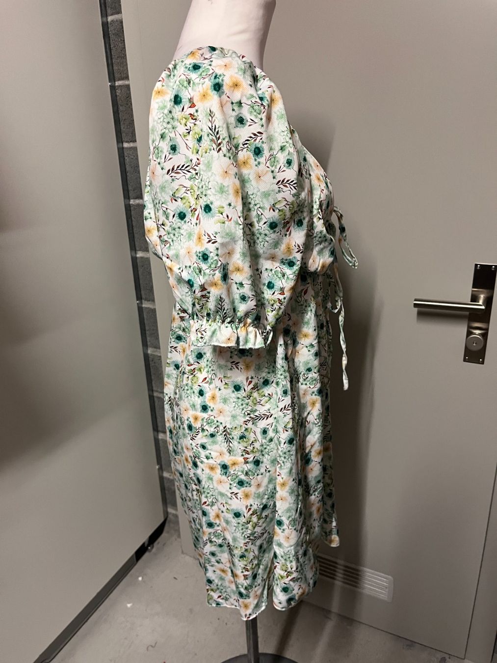 Kleider: Kleid, Viskose, Dehnbar, Gr. S/M, NP 89.- – Neu (gemäss Beschreibung) aus Interlaken von Jasmin_Flower 2