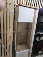 Vitrine Holz-Weiss mit Glastüren, guter Zustand .