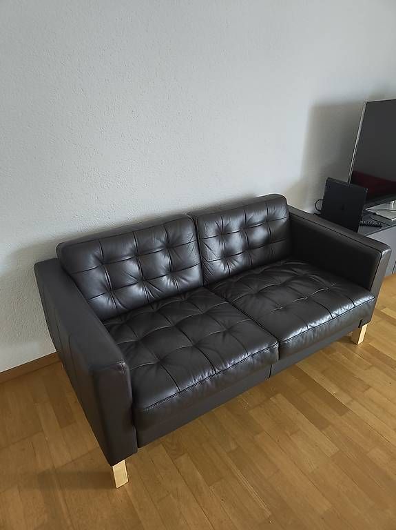 Sofas: Schwarzes 2er Sofa – Gebraucht aus Pfaffhausen von SamPfi