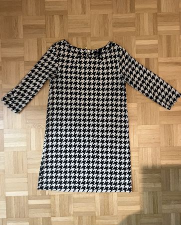 Kurzes Kleid