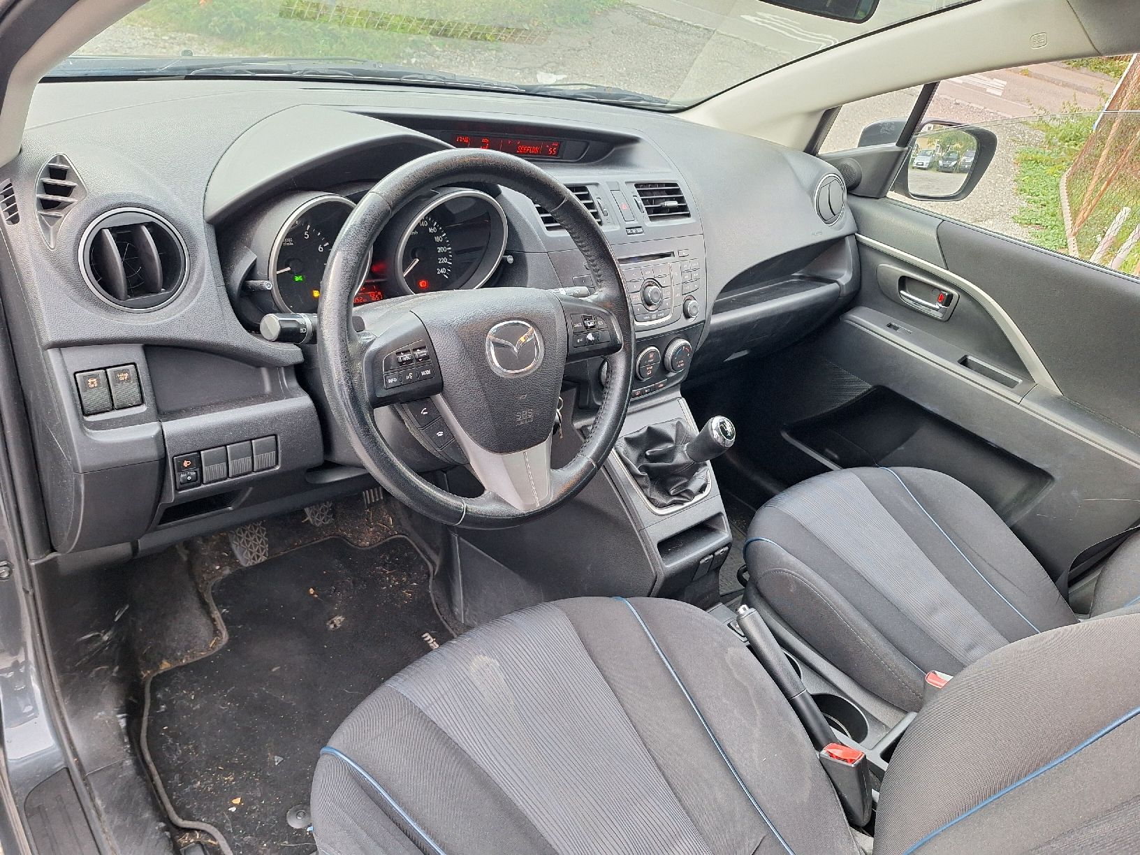 Mazda Autos: mazda 5 2.0DIS – Gebraucht aus St. Gallen von AutoSG 1